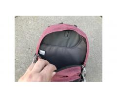 North Face Backpack -- Recon Model, Barely Used!