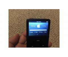 iPod Classic 120gb Final 7th Generation -- Very Nice!