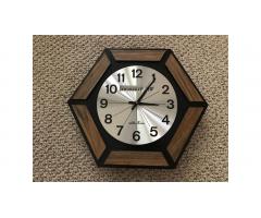 Seth Thomas Wall Clock -- Mid-Century, Low Price!