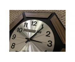 Seth Thomas Wall Clock -- Mid-Century, Low Price!