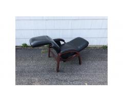 Nepsco Zero Gravity Backsaver Chair Bentwood Leather
